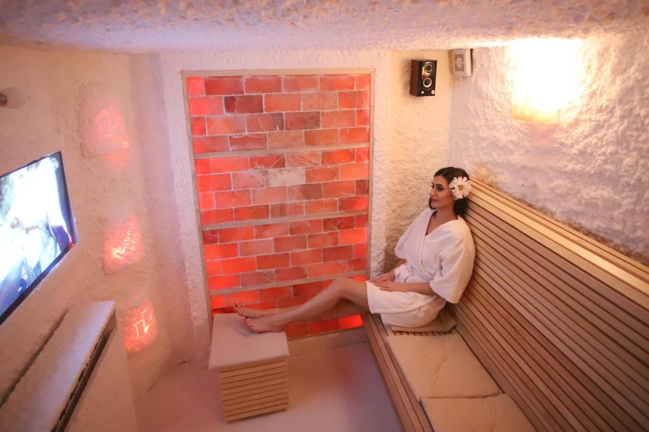 Garni Hotel Laguna Lux Ni Extérieur photo